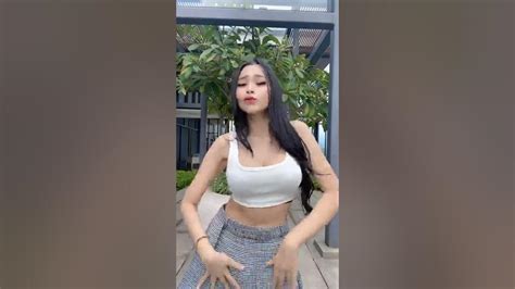 Nadira Isaac Tiktokviral Goyang Joget Dance Tiktokvideo Awektiktok Malaysia Indonesia