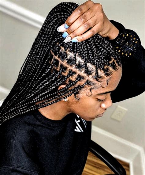 We Covered Everything You Need To Know About Knotless Box Braids From