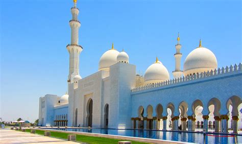 Abu Dhabi City Tour From Dubai Adventures Best Tourist Attractions In