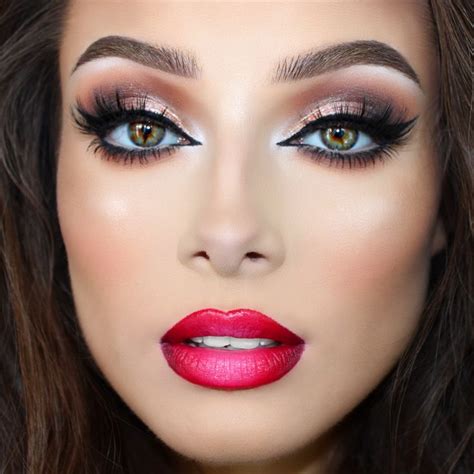 Neutral Shimmery Eyes And Red Ombré Lips Red Ombre Lips Christmas Eye Makeup Ombre Lips