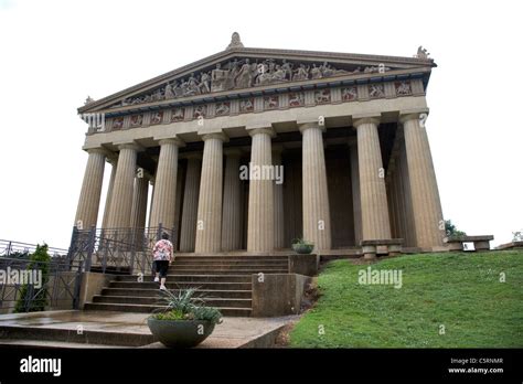 The Parthenon Replica Art Museum In Nashville Tennessee Usa Stock Photo
