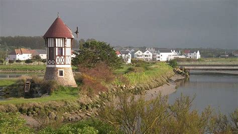 Courseulles Sur Mer Une Jolie Promenade Pour Découvrir La Commune