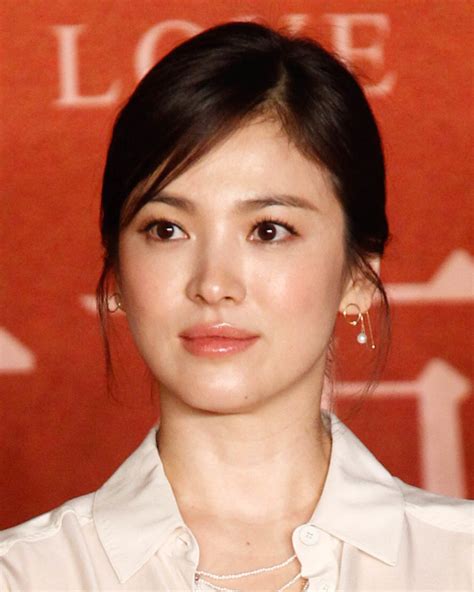 She gained popularity in asia through her leading roles in television dramas autumn in my heart (2000), all in (2003), . Best Song Hye Kyo Hair, Makeup Looks - Tutorial, Tips