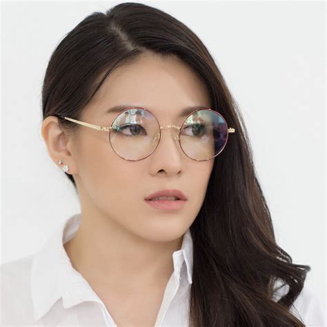 6 แบรนด์ แว่นตา ที่สาวๆ ต้องมีใน Stock สวยจริง ไม่จกตา Pantip