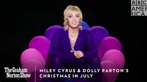 Miley Cyrus And Dolly Partons July Christmas 🎄 The Graham Norton Show