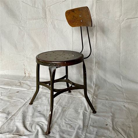 Art Studio Chair Masonite Seat — Maison Bergogne