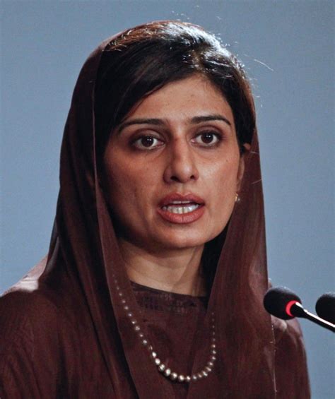 Pakistans Glamorous Foreign Minister Hina Khar To Be Replaced By Interior Minister Malik Pak