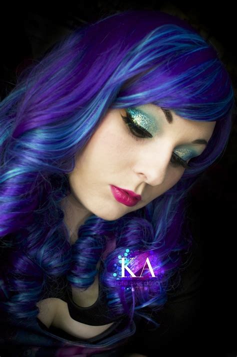 Katy Perry California Gurls Tutorial · How To Create A Glitter Eye
