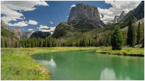 Squaretop Mountain And The Green River Wind River Range Wyoming