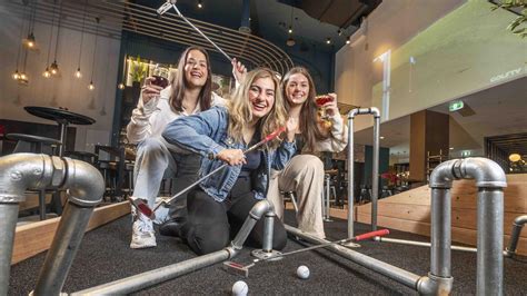 Forest Hill Chase Australias First Birdies Mini Golf Bar To Open