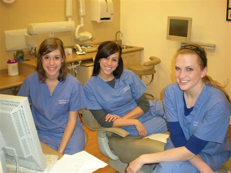 7 Advices From Dental Assistants