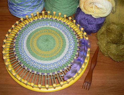 Weaving Creating A Lovely Round Yarn Winter Sampler On A 41 Peg Loom