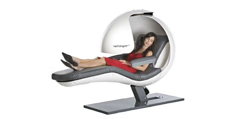 Users use the pods to take private sleep breaks, often aided by technology and ambient features. Napping - A Smart Thing to Do | YouInc.com