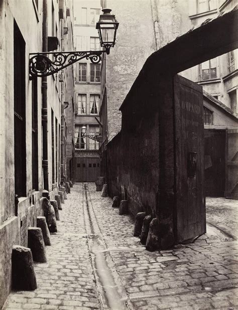 Amazing Vintage Photographs Of Streets Of Paris From The 1860s