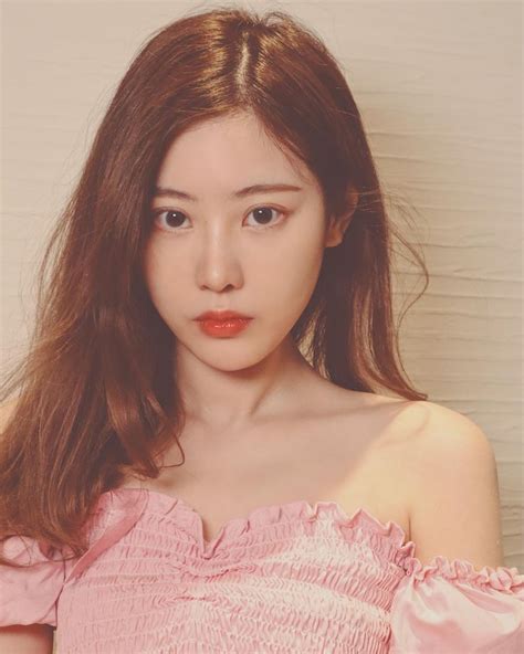Vernaweina Chinese Model Model Girl Photos