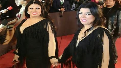 كشفت الفنانة المصرية فيفى عبده، لمتابعيها عن تعرضها لوعكة صحية، في فيديو عبر حسابها الرسمي بموقع تبادل الصور (انستغرام)،من داخل منزلها. فيديو: إبنة "فيفي عبده" تروي كيف أجبرتها على الزواج بعمر ...