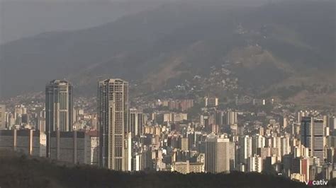 Inside The Worlds Tallest Slum Venezuelas Tower Of David Slums