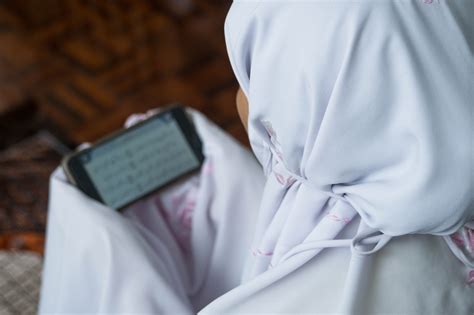 Wanita haid boleh membaca Al-Quran menggunakan telefon pintar?