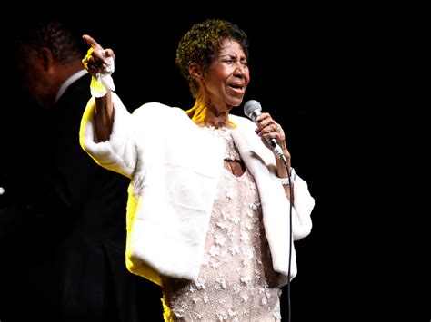 Aretha Franklin death: Singer's body to go on public display during