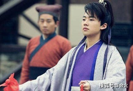 郭麒麟 宋轶 蒋依依 高曙光 海一天 尚语贤 朱珠 张若昀 田雨 岳旸 刘冠麟 冯晖 王成思 叶项明 赵柯. 郭麒麟新剧当男主!和宋轶演情侣却遭嘲？之前梅婷给他做配都没火_演技