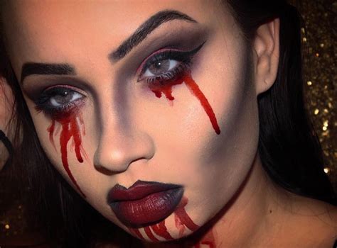 How To Put On Vampire Makeup For Halloween Ann S Blog