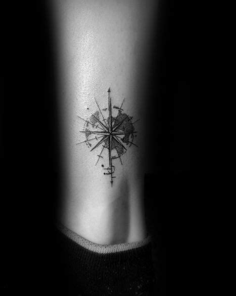 50 Kleine Kompass Tattoos Für Männer Navigation Ink Design Ideen