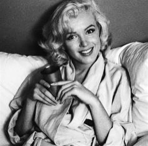 Idea By Cher Daniels On Marilyn Monroe Marilyn Monroe