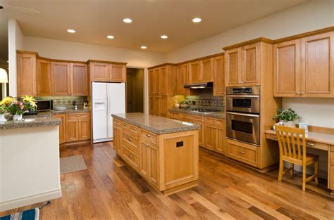 Best Flooring To Go With Oak Cabinets Dsfsffgfg33