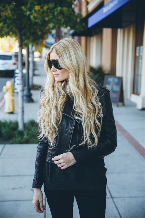 style icon amber fillerup clark of barefoot blonde