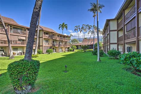 Oceanfront Kailua-Kona Condo w/ Community Pool! | Evolve