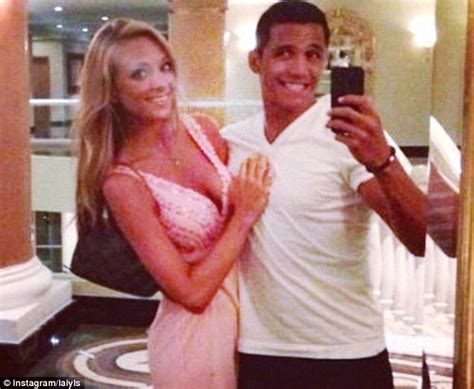 4,839,333 likes · 1,079 talking about this. Arsenal gain super WAG as Alexis Sanchez's girlfriend Laia ...