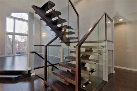 Now available, powder coated and stainless steel tubular round bars. 5 Things You Need To Know About Glass Railing ...