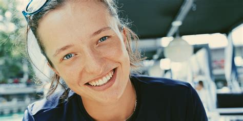 Polish teenager iga swiatek says support from a sports psychologist was a key factor in helping her to win the french open final on saturday. - Iga Świątek rozmawiała z dziećmi z SOS Wiosek ...