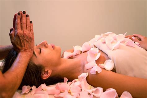 Aromatherapy Massage In Myrtle Beach Helps Clear Your Mind Cinzia Spa
