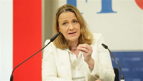Die abgeordnete dagmar belakowitsch verwendete in ihrer rede im parlament rechtsextreme hans rauscher. Psychische Erkrankungen bei Jugendlichen immer größeres ...