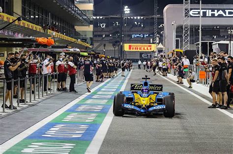 Born 29 july 1981) is a spanish racing driver currently racing for alpine in formula one. Fernando Alonso se vuelve a poner a los mandos del Renault R25