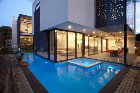 Kew Contemporary Swimming Pool And Hot Tub Melbourne By Riviera Building Group Pty Ltd