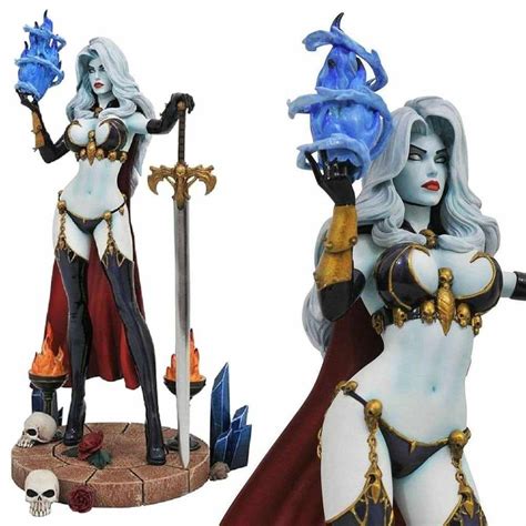 Femme Fatales Lady Death Iv Statue From Diamond Select Toys