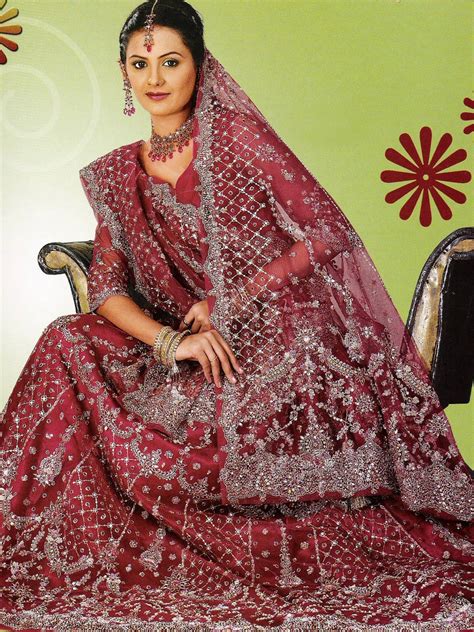 Bridal Mehndi Dress Mehndi Dresses Bridal Latest Pakistani Ali Xeeshan Designs Lehenga Dress