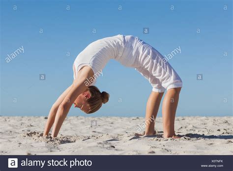 Crab Pose High Resolution Stock Photography And Images Alamy