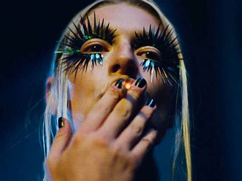 Donni Davy La Makeup Artist De Euphoria Lanza Su Propia Marca Highxtar