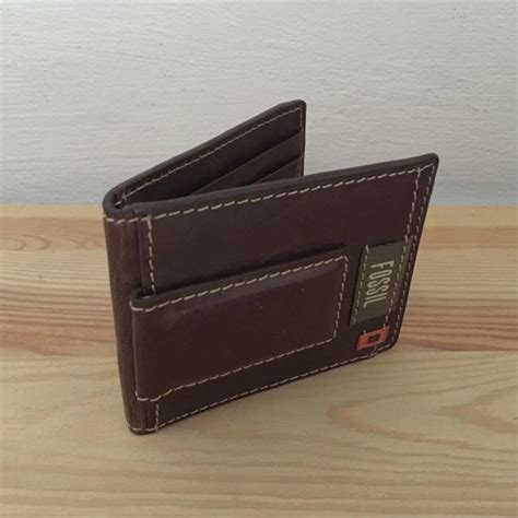 Video for how to use a magnetic money clip genuine leather slim wallet with magnetic money clip fossil magnetic money clip wallet Fossil Mens Wallet Green Magnetic Money Clip | SEMA Data Co-op