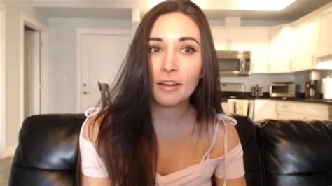 Things You Didn T Know About Twitch Streamer Alinity Divine