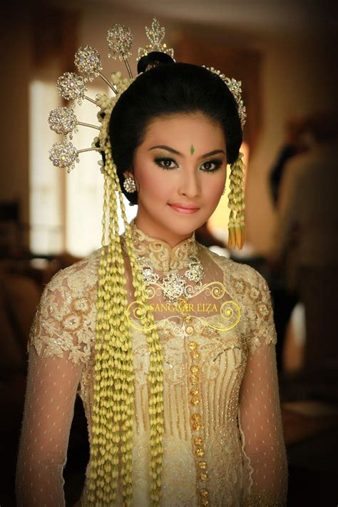 Beautifully Wedding Style From Traditional Garut Sunda West Java Indonesia Beauty