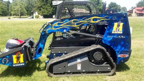 Senior managers get quite involved and particular when it comes to how the company brand is portrayed. Kentucky Contractor Stays 'True to His School' With Loader ...