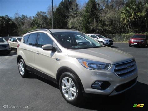 2018 White Gold Ford Escape Se 4wd 128967045 Car