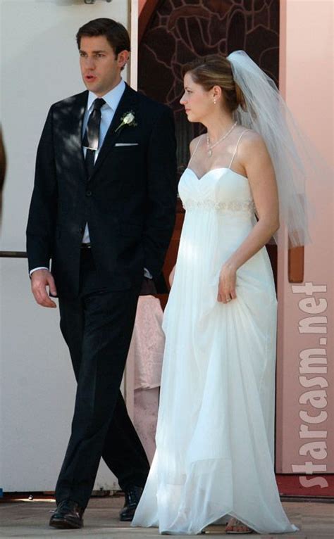 in love with pam s wedding dress the office show wedding dresses best of the office