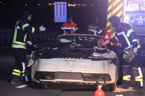 Tödlicher Unfall Auf Der A14 Bei Halle Porsche Fahrer Stirbt Nach Crash