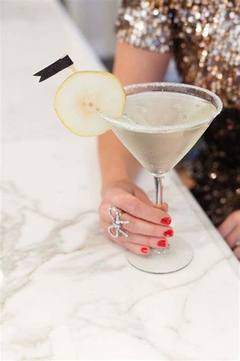 17 Best Cocktails For Ladies Pear Martini Pear Cocktails Pear Vodka