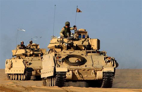Americas Tough M2m3 Bradley Fighting Vehicles Are Perfect For Ukraine